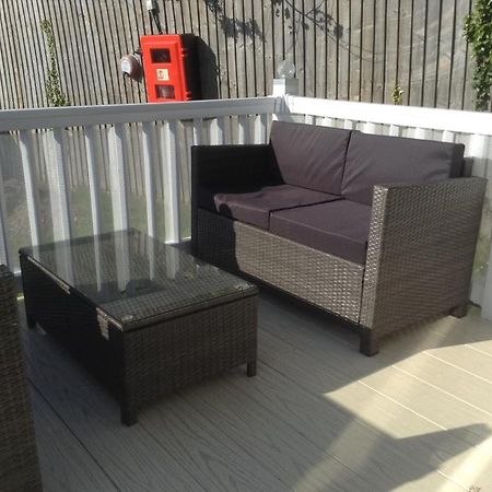 Mollys Retreat Pet Friendly Three Bed Caravan With Small Garden Newquay Bay Resort Quieter Area Of Park New Quay Exterior foto